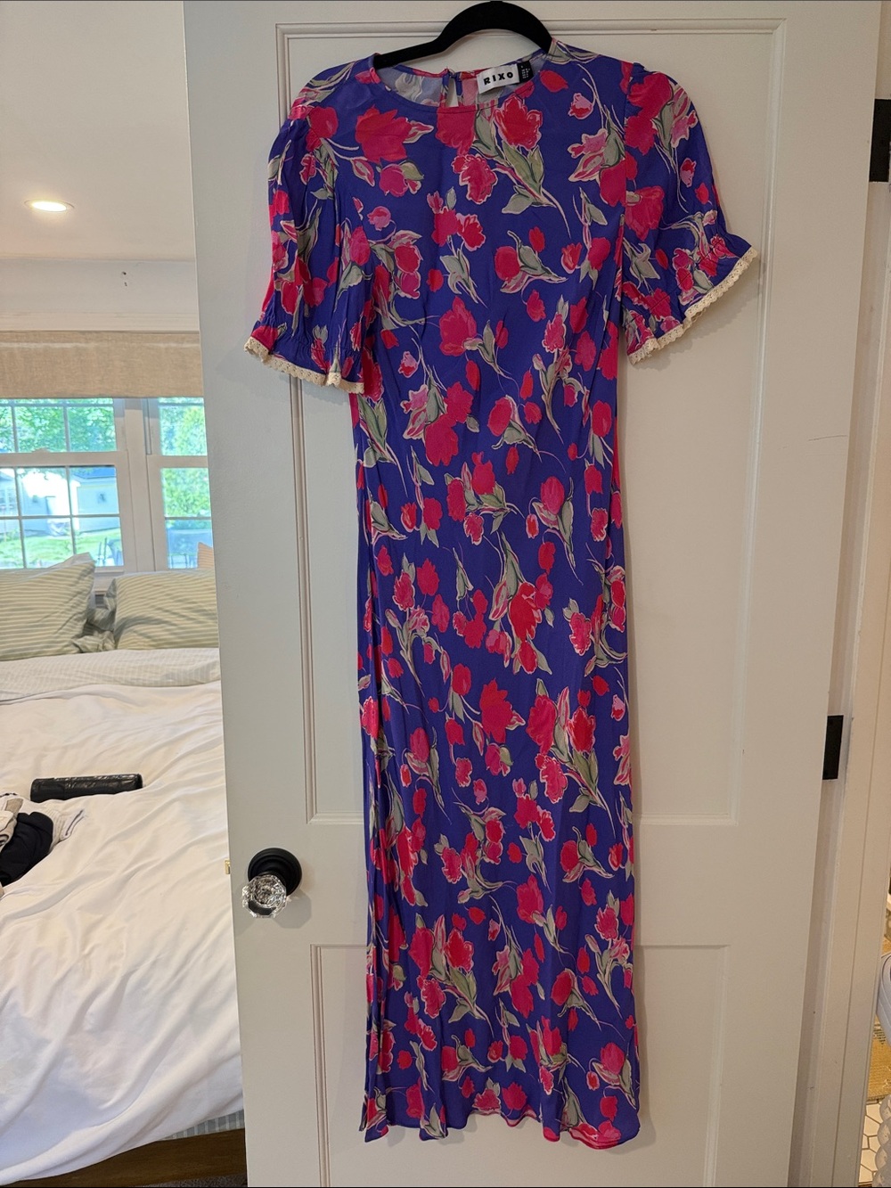RIXO Venice Floral Midi-
Dress